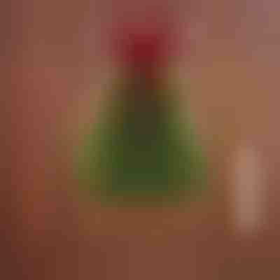 Ręcznie robiona girlanda świąteczna w kształcie choinki | TREEWREATH